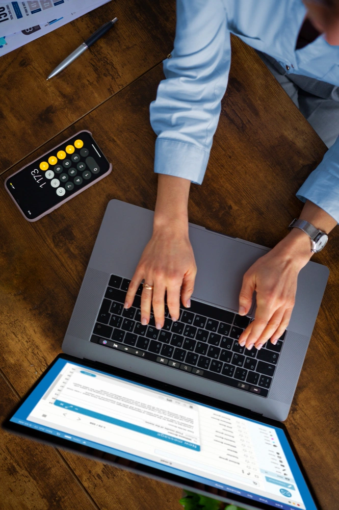 Why Businesses in the UAE Outsource Bookkeeping to Markom Global
